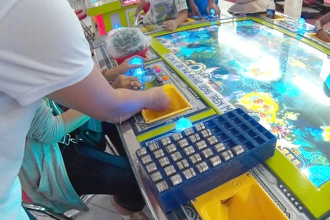 Chế độ nhiều người chơi tạo thêm cảm giác cạnh tranh và tăng độ cuốn của trận đấu.